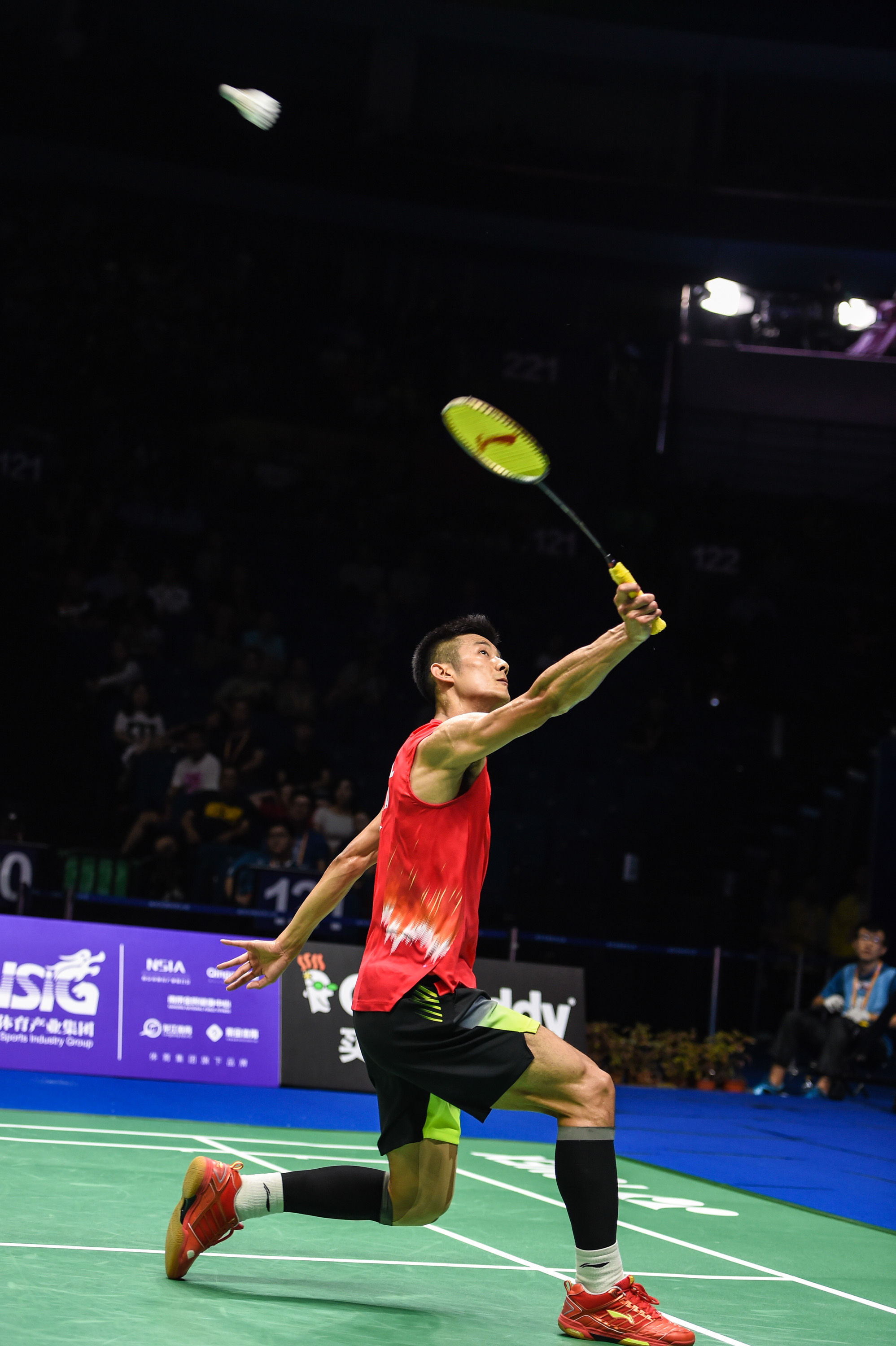 泰国羽毛球队逆转丹麦羽毛球队，谌龙高光表现