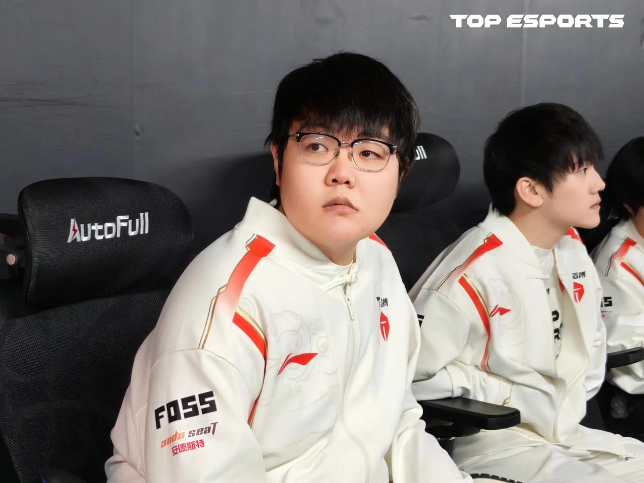 开云体育平台APP-TES碾压C9，Jankos一己之力扛起全队