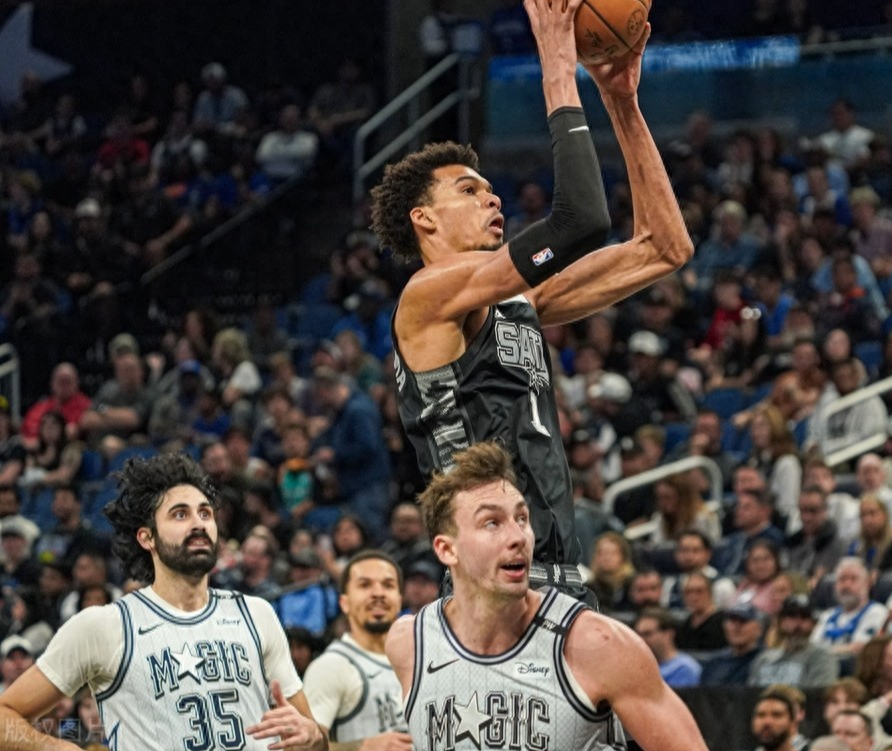 开云体育app-马刺力克魔术，波尔津吉斯爆发神勇