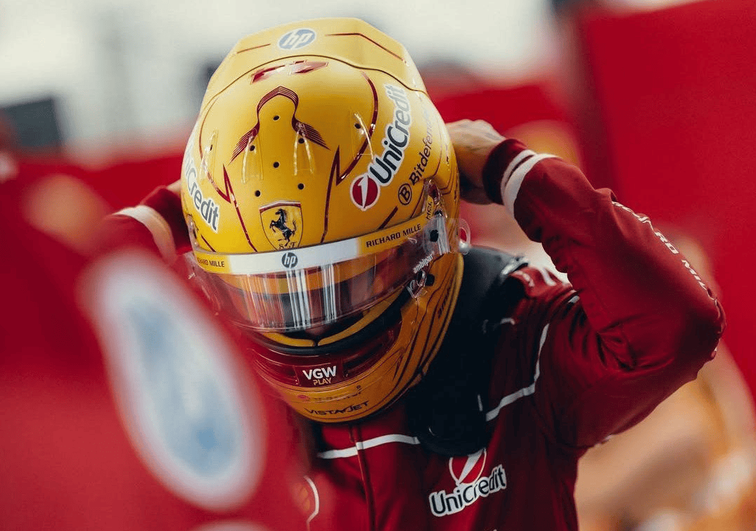 开云体育APP下载-阿斯顿马丁翻盘红牛车队，汉密尔顿带队取胜的简单介绍