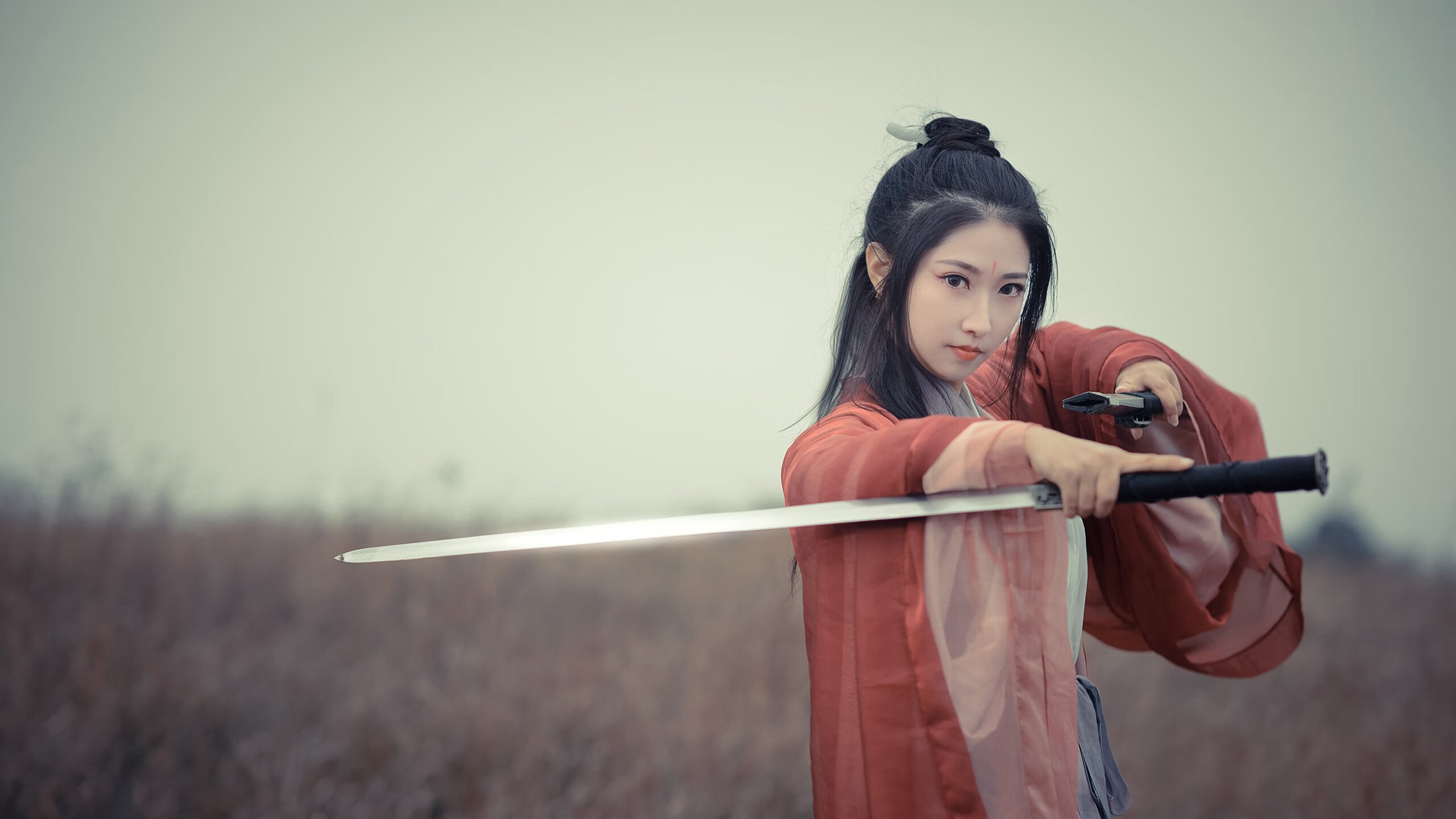 唯一性之光，索伯逆转法拉利，诺里斯领军取胜