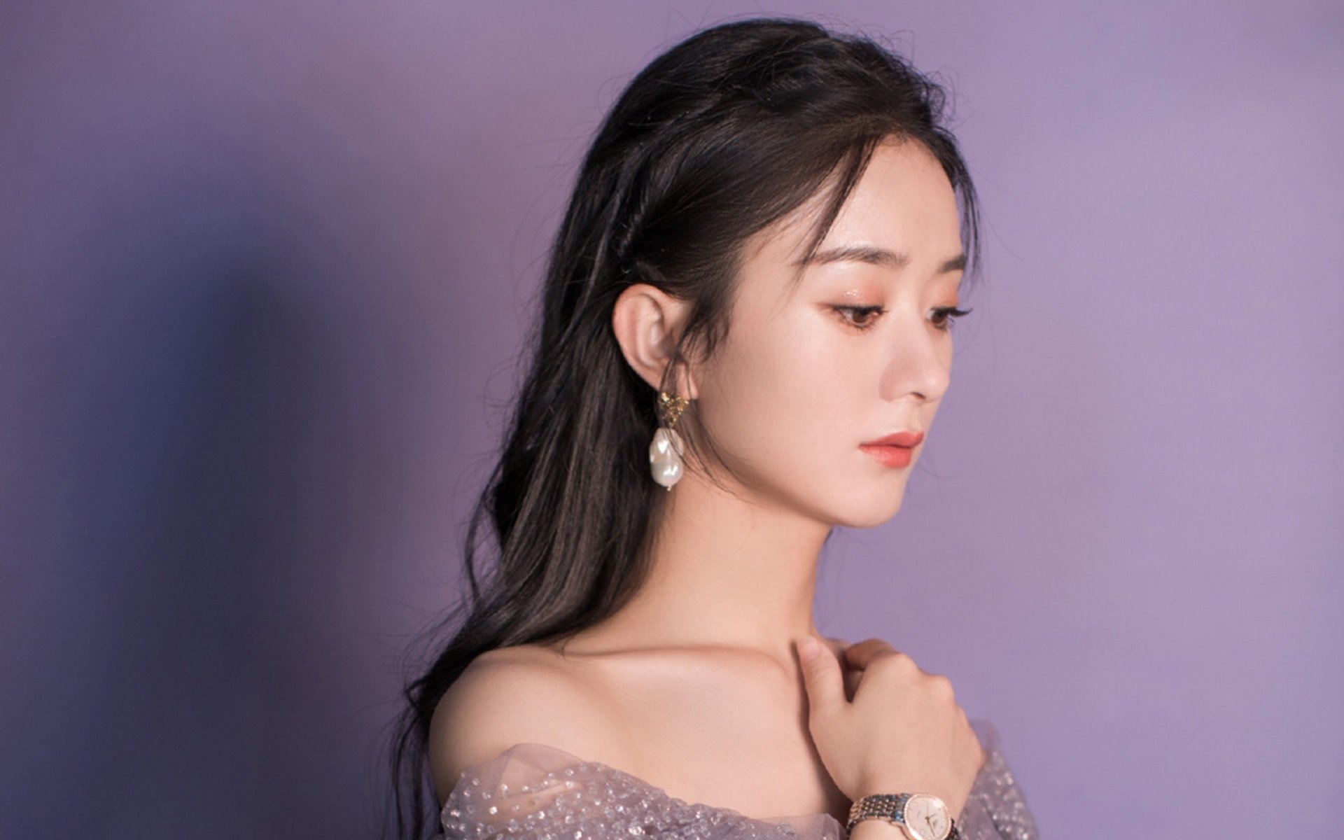 利刃出鞘，德甲争冠夜，凯塞多一人撕裂防线铸就绿茵史诗