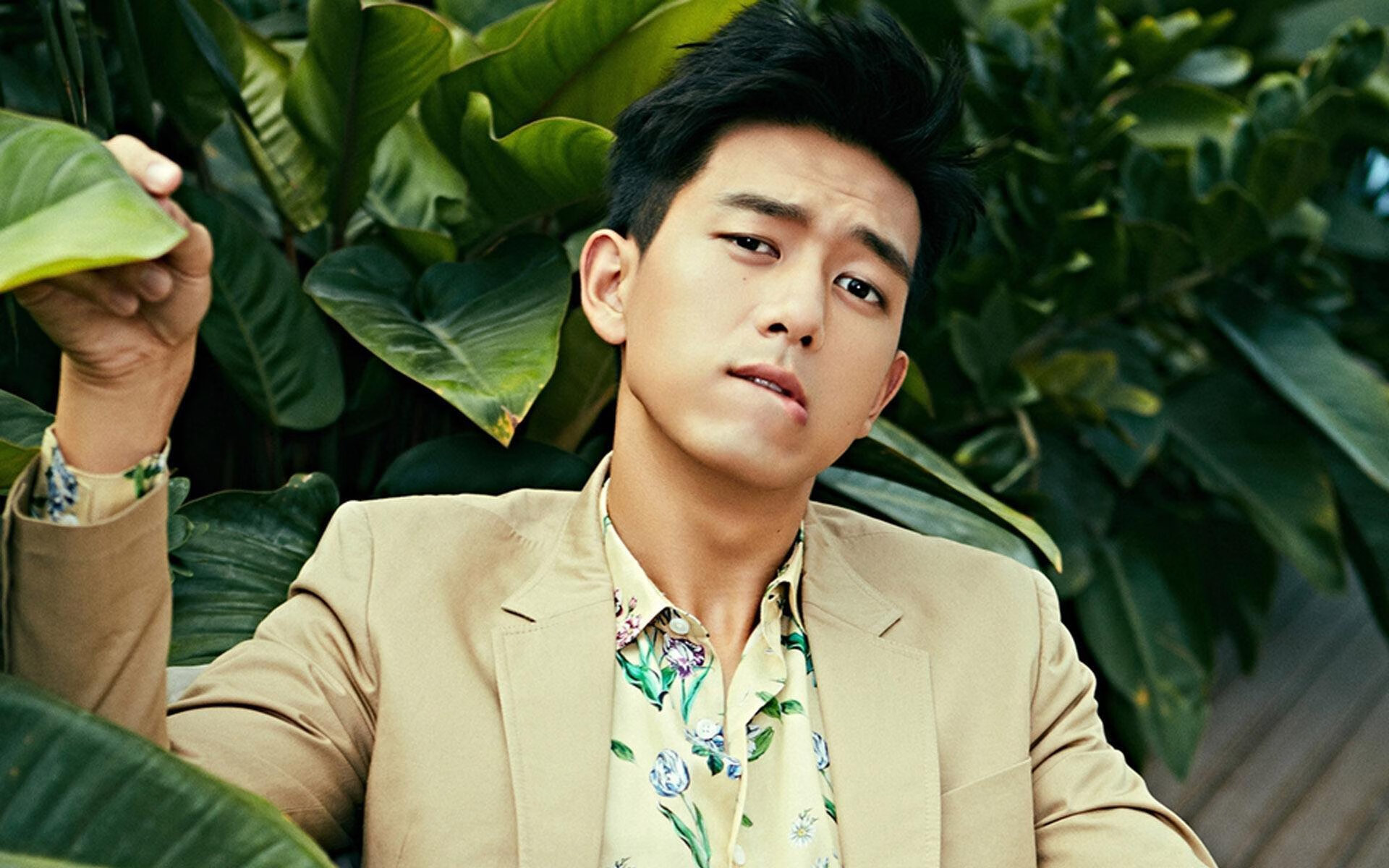 风暴眼，爱德华兹撕裂马刺防线，新鹰王于荆棘中加冕