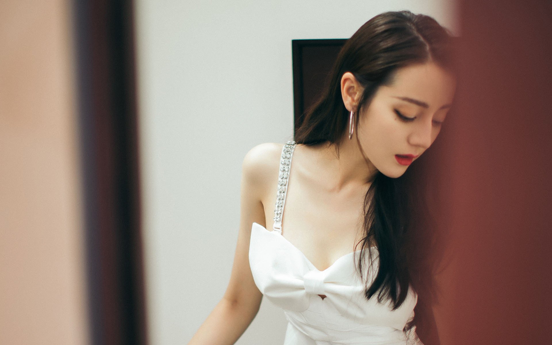 英格拉姆化身魔术师，一记三分咒提前终结爵士悬念